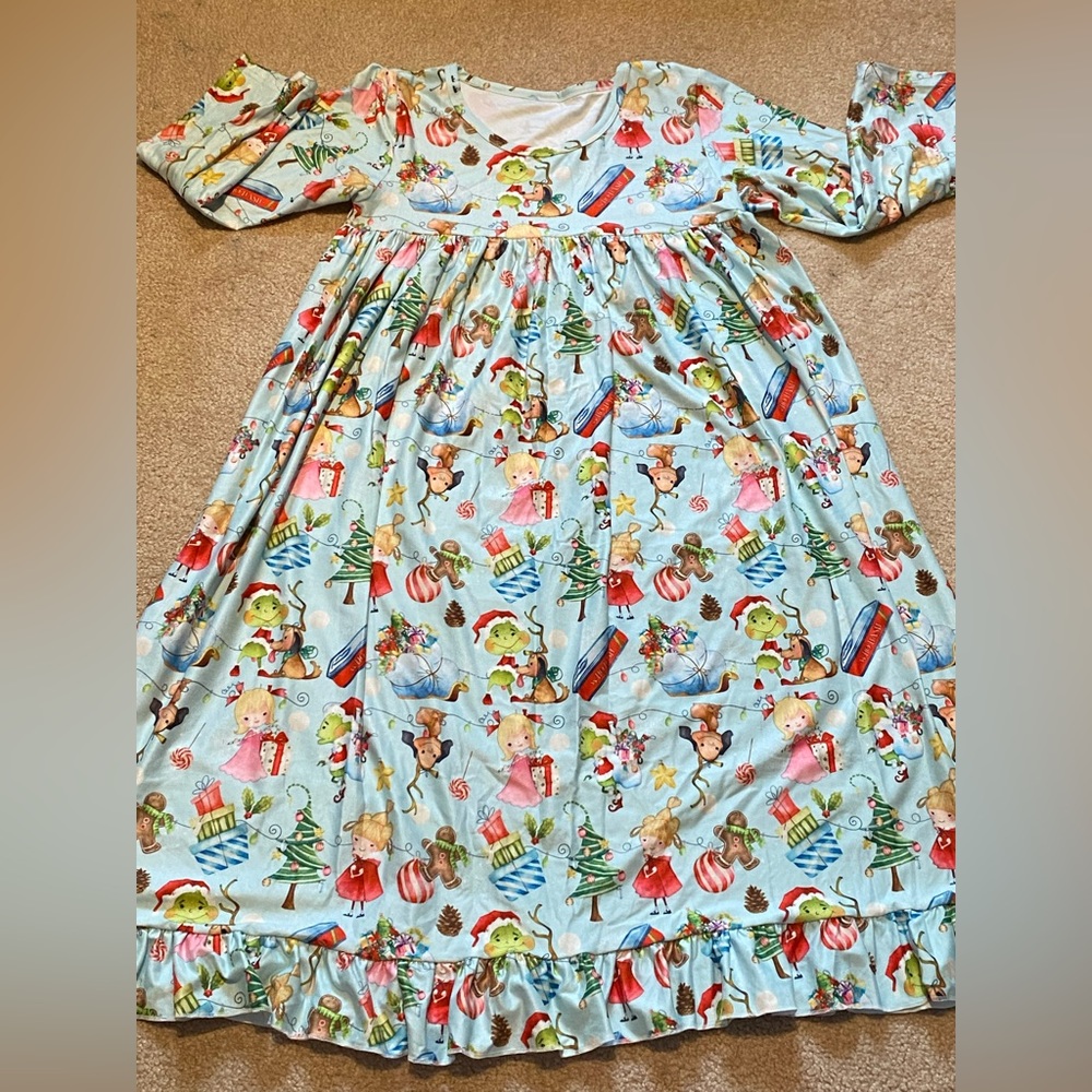 GRINCH NIGHTGOWN